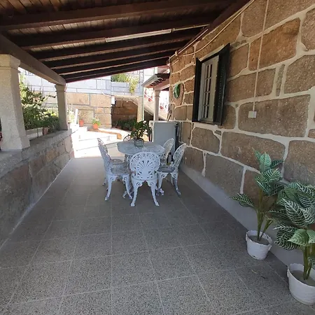 Varanda Do Sardoal בית נופש *